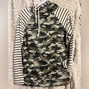 Ampersand Hoodie Camo and Stripes - Size Medium
